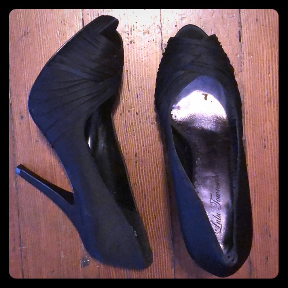 Peek toe black heels
